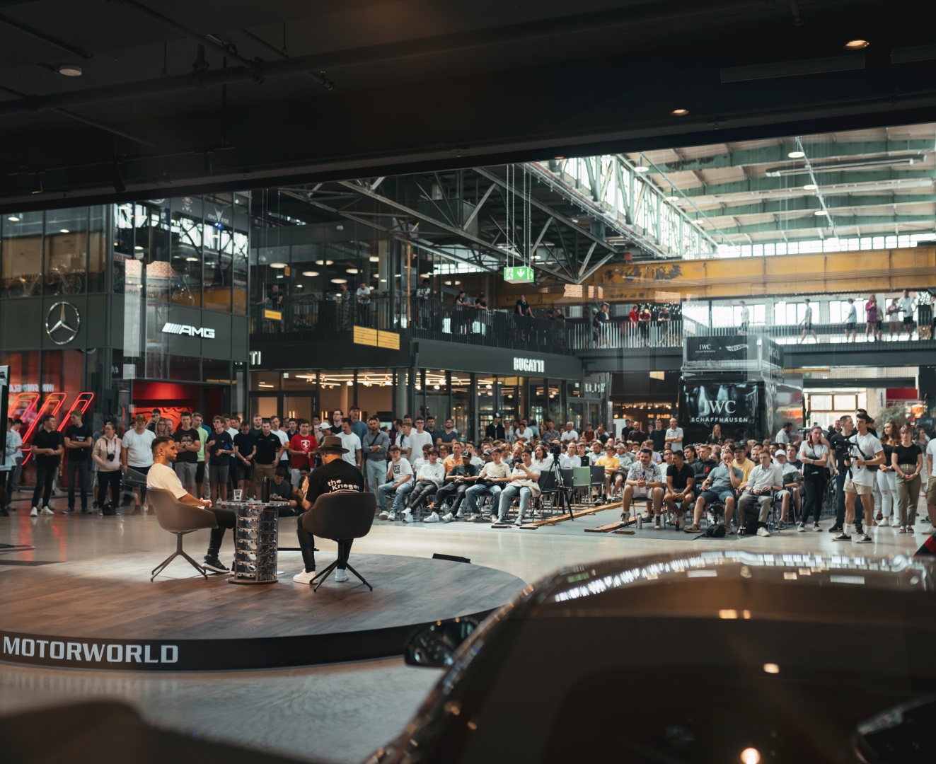 Hannes Krieger moderating at Motorworld München